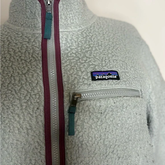 Patagonia Gray Fleece with Burgundy Accents - Picture 5 of 12